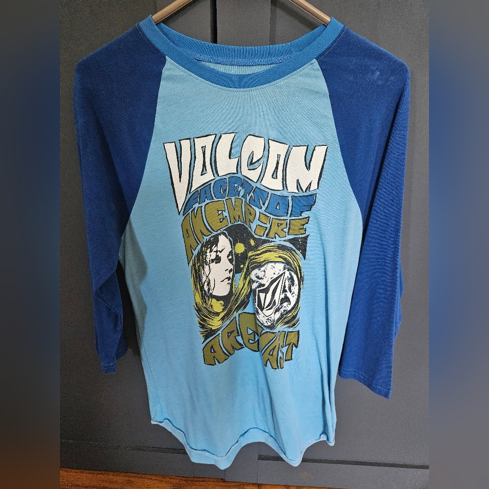 Vintage Volcom 3/4 Baseball Shirt Small
